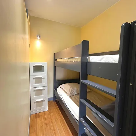 Jade A 100m De La Апартаменты