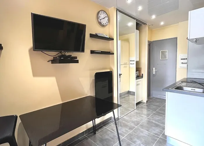 Jade A 100m De La Appartement Hyères